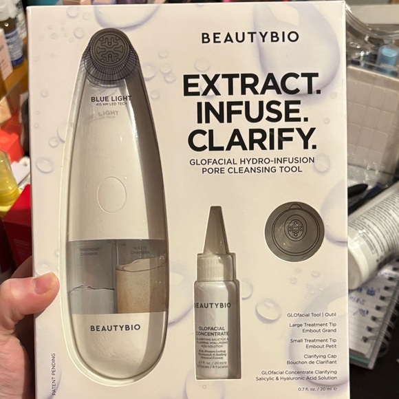 Beauty Bio Other - BEAUTYBIO GloFacial Hydro-Infusion Pore Cleansing Tool - White